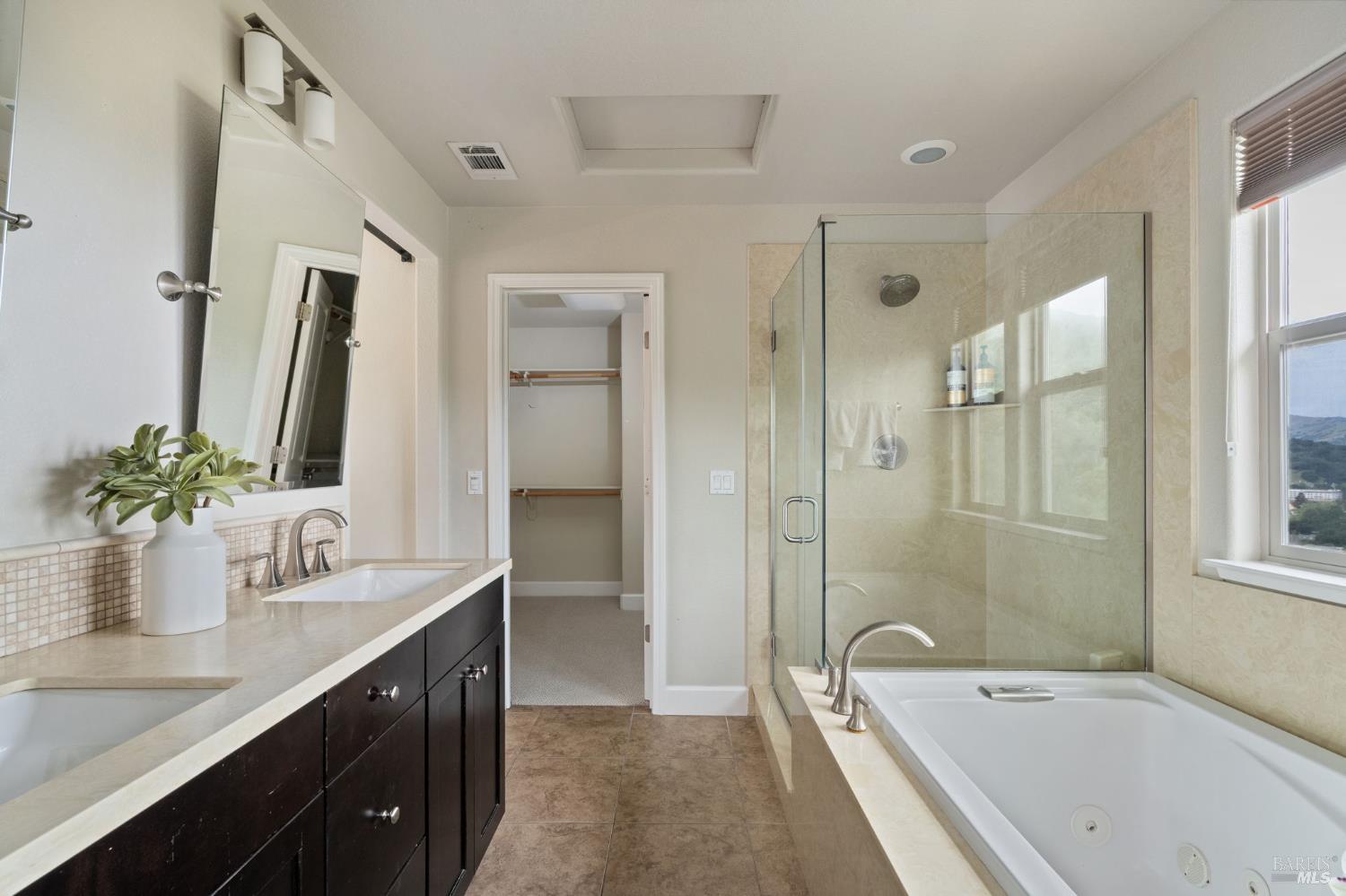 11 Edgehill Way San Rafael, CA 94903 - Photo 23 of 36