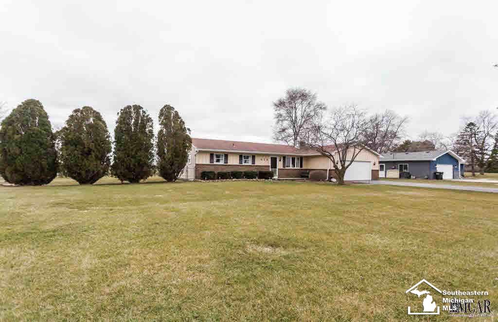 679 East Substation Road Temperance, MI 48182 - Photo 3 of 29