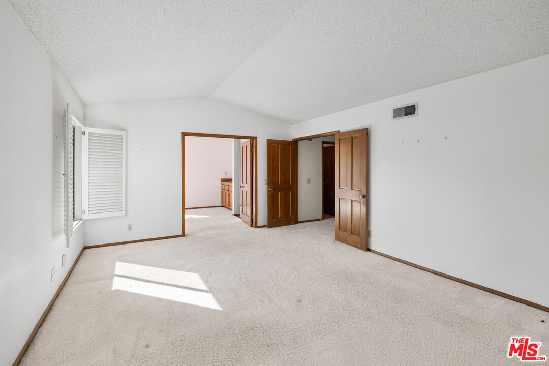 5722 Hempstead Drive Agoura Hills, CA 91301 - Photo 31 of 52