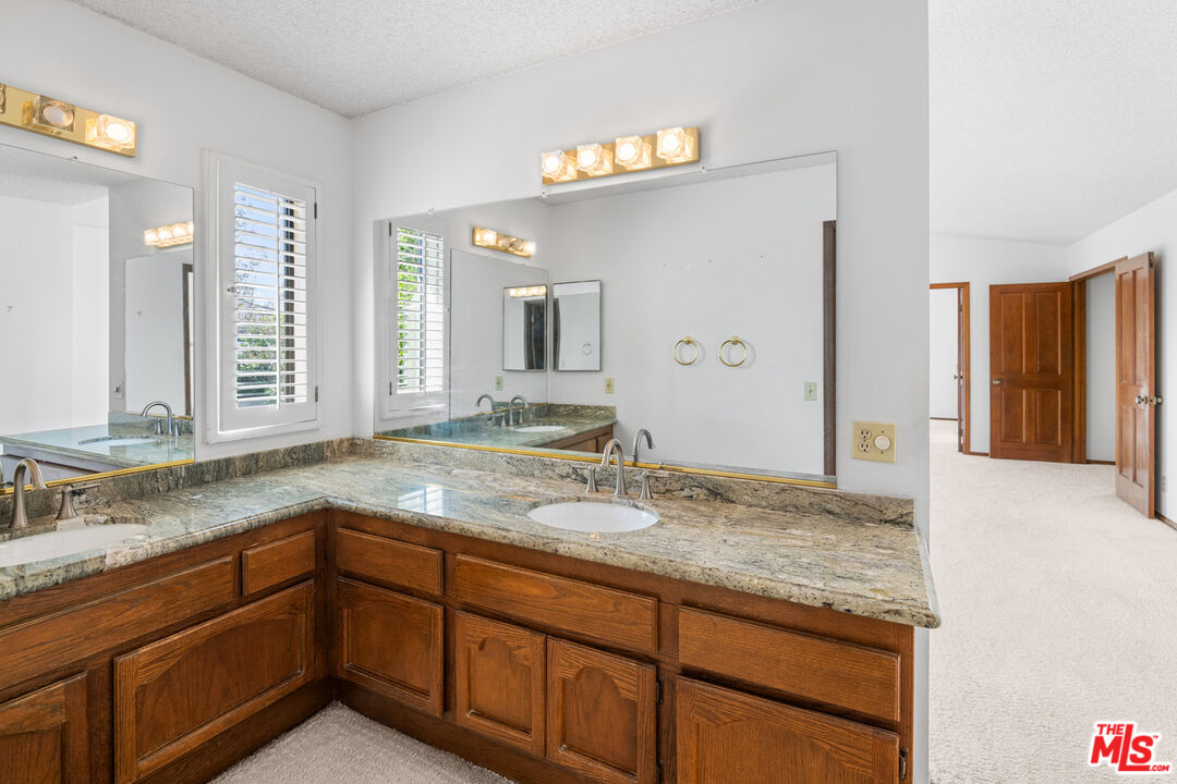 5722 Hempstead Drive Agoura Hills, CA 91301 - Photo 35 of 52