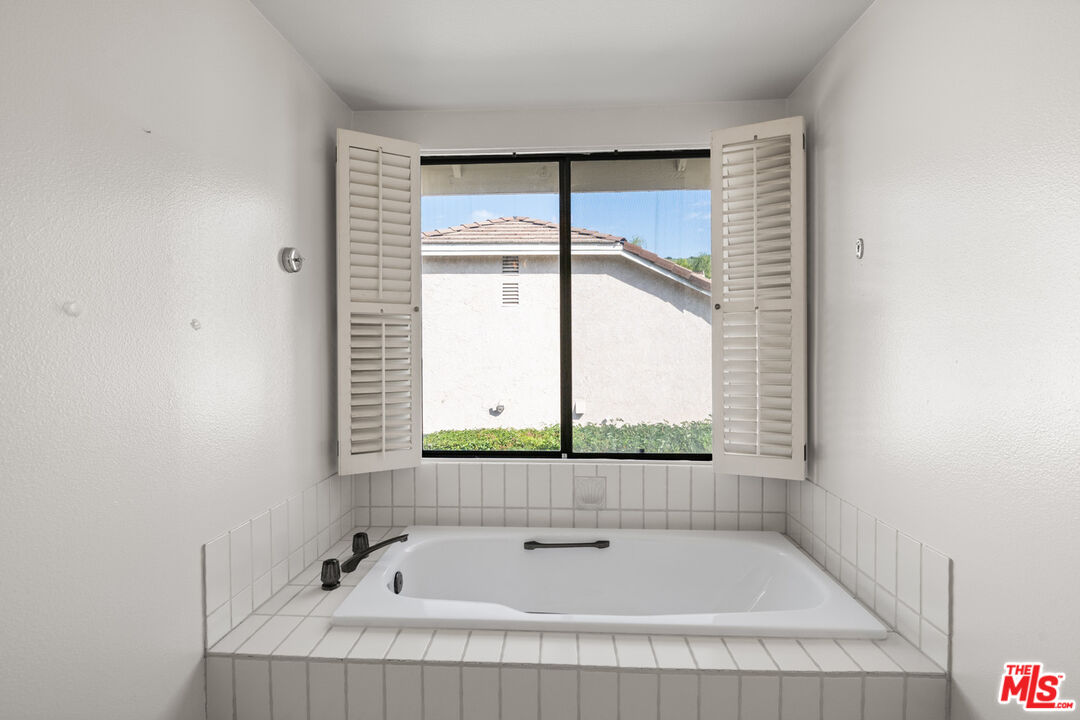 5722 Hempstead Drive Agoura Hills, CA 91301 - Photo 36 of 52