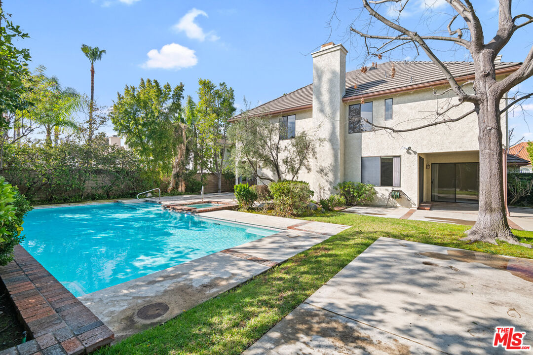 5722 Hempstead Drive Agoura Hills, CA 91301 - Photo 45 of 52