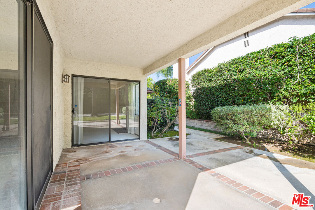 5722 Hempstead Drive Agoura Hills, CA 91301 - Photo 47 of 52