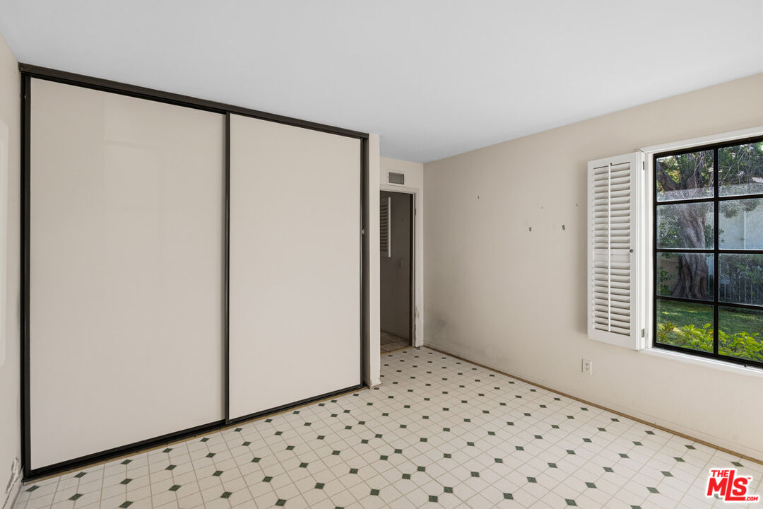 5722 Hempstead Drive Agoura Hills, CA 91301 - Photo 8 of 52