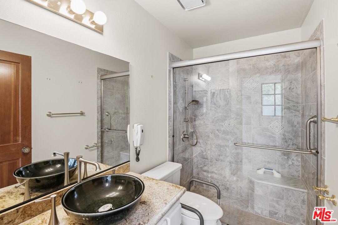 5722 Hempstead Drive Agoura Hills, CA 91301 - Photo 9 of 52