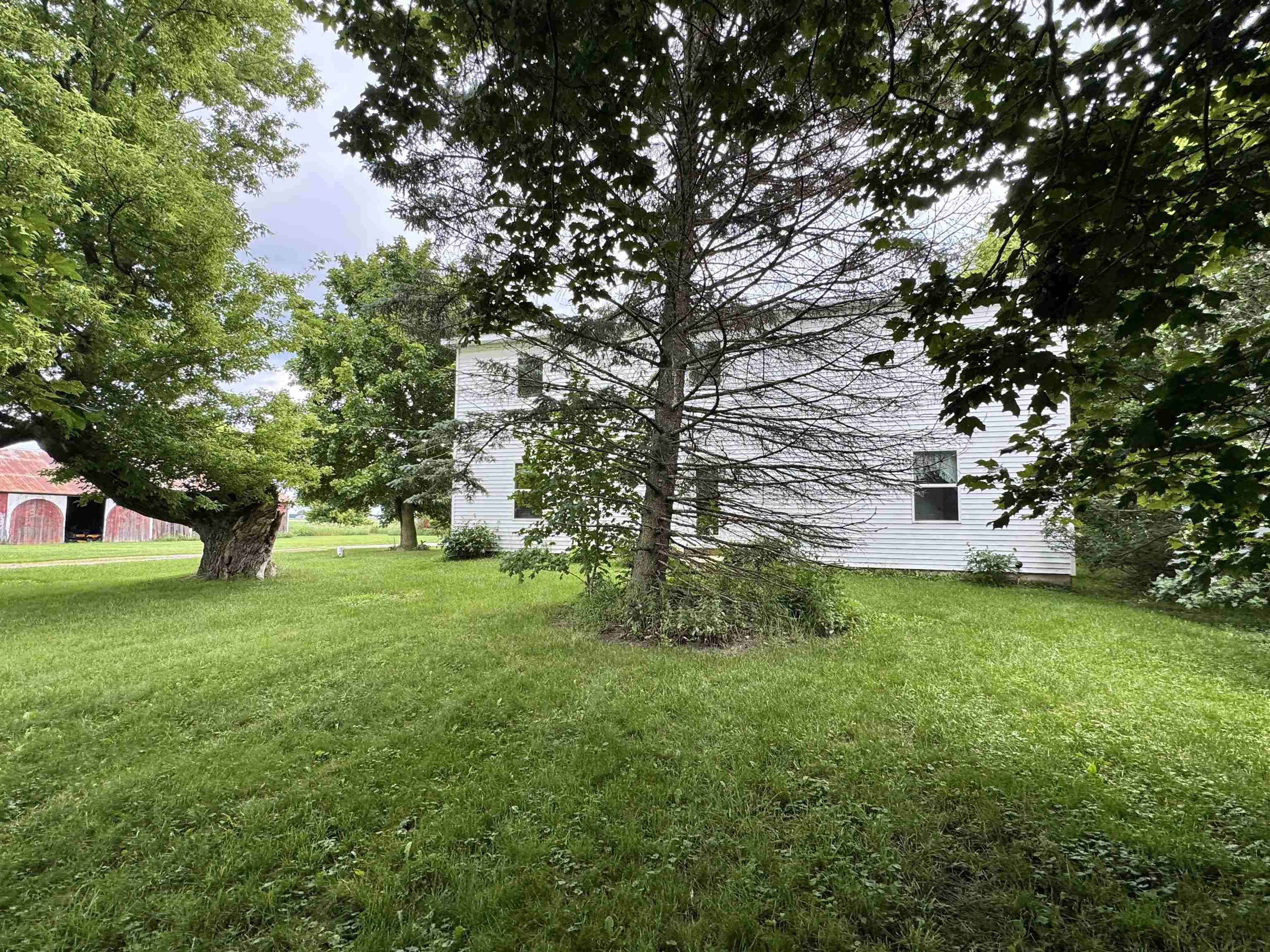 8611 South Wise Road Shepherd, MI 48883 - Photo 2 of 36