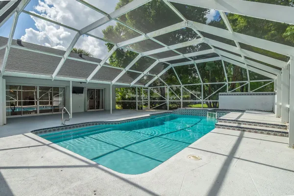 $1,295,000 | 15575 Woodmar Court, Wellington, FL 33414