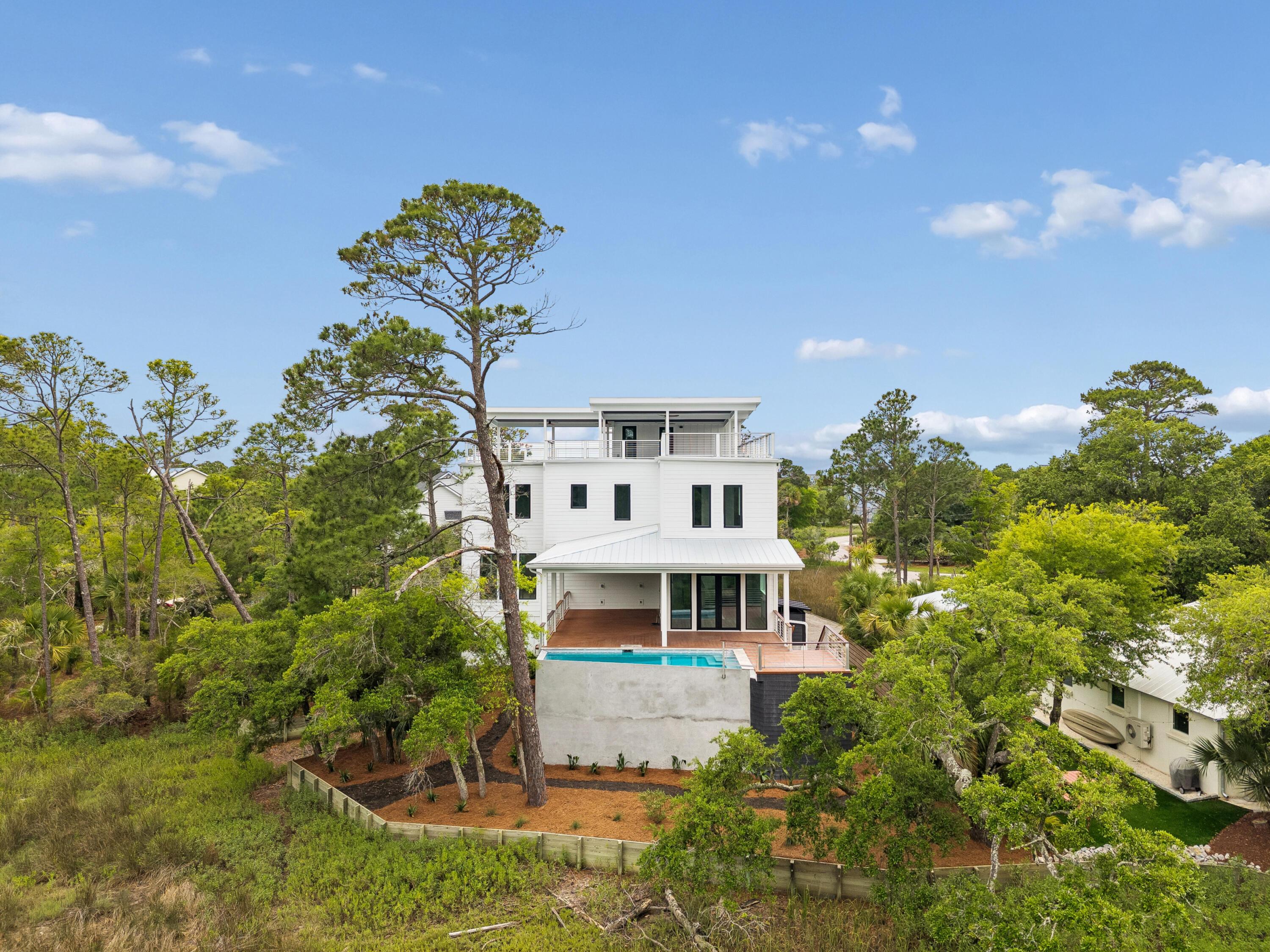 2 Red Sunset Lane Folly Beach, SC 29439 - Photo 5 of 118 2RedSunsetLn-KeenEyeMarketing-004