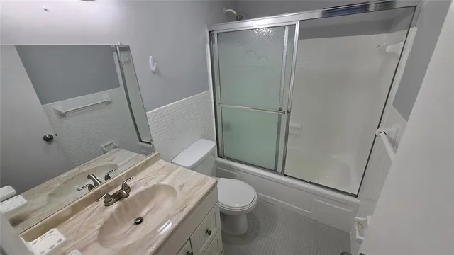 $1,600 | 16800 Northeast 15th Avenue, Unit 209, North Miami Beach, FL 33162