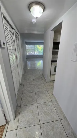 $1,600 | 16800 Northeast 15th Avenue, Unit 209, North Miami Beach, FL 33162