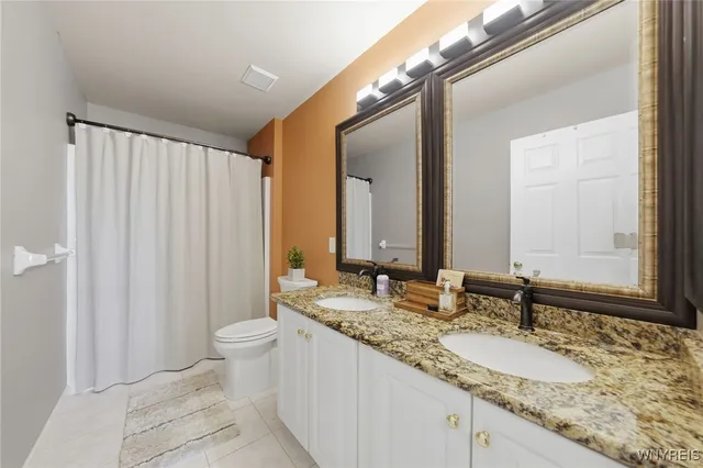 $749,900 | 9031 Michael Douglas Drive, Clarence, NY 14032