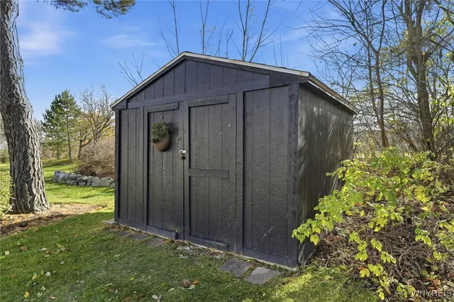 $749,900 | 9031 Michael Douglas Drive, Clarence, NY 14032