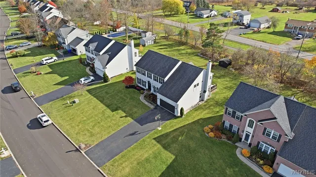 $749,900 | 9031 Michael Douglas Drive, Clarence, NY 14032