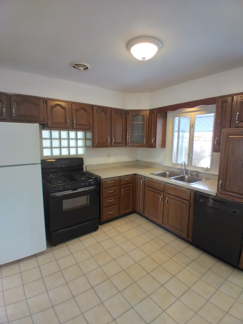 309 8th Street Chicago Heights, IL 60411 - Photo 3 of 10