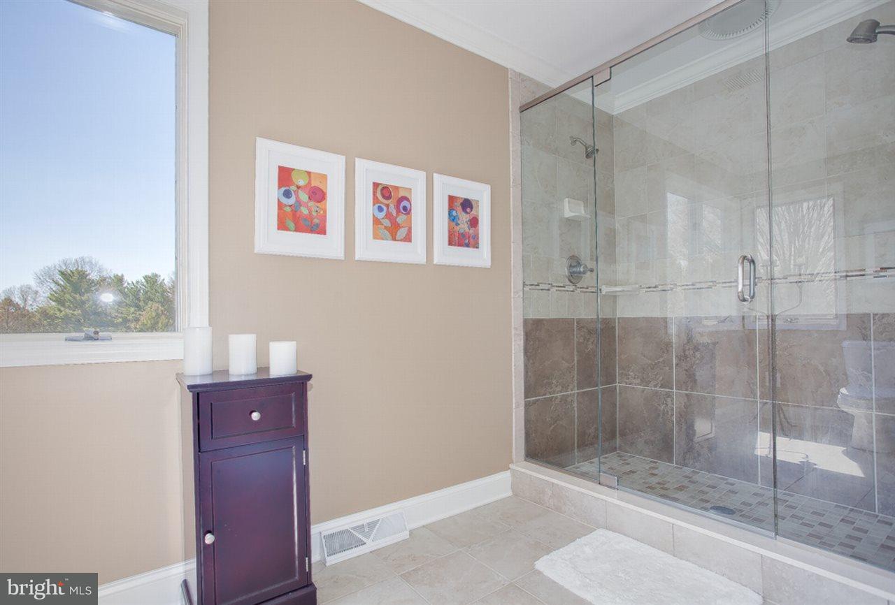 308 Deaven Road Harrisburg, PA 17111 - Photo 4 of 6 Gallery Image 4