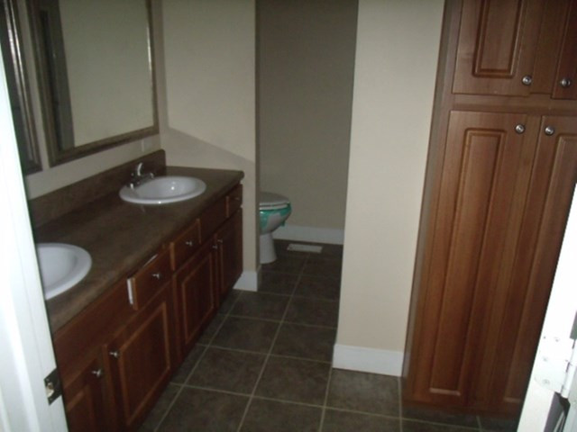 1305 Roy Gay Road Matthews, GA 30818 - Photo 17 of 19 Hall Bath