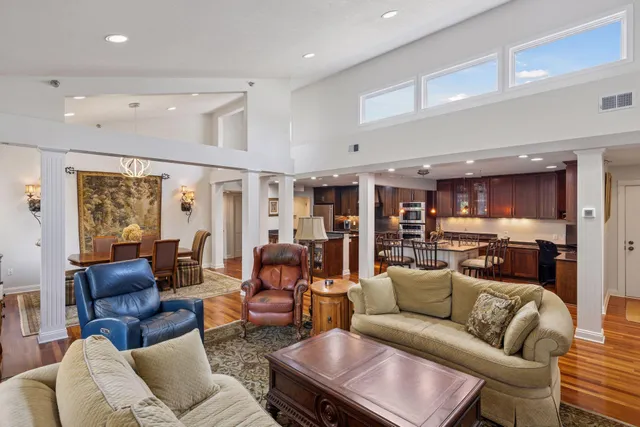 $395,000 | 3150 Glen Oaks Avenue, Unit 311A, White Bear Lake, MN 55110