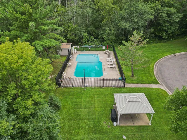 $395,000 | 3150 Glen Oaks Avenue, Unit 311A, White Bear Lake, MN 55110