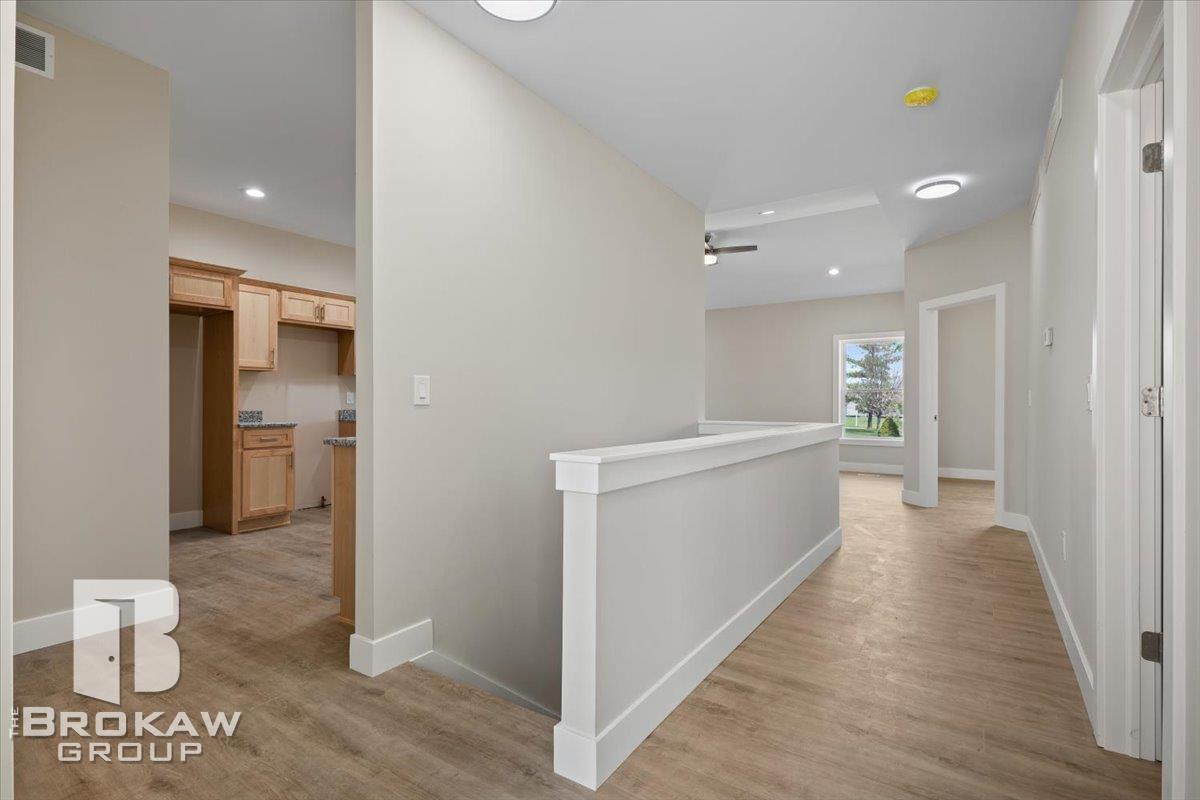 3367 Meadow Ridge Court Davison, MI 48423 - Photo 27 of 37 50172092-d453d616-04dc-455a-8f58-7f095d3ce145.JPG