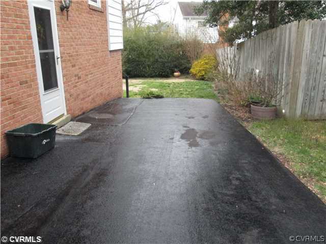 2304 Bogan Road Henrico, VA 23294 - Photo 22 of 22 Parking Lot/Garage