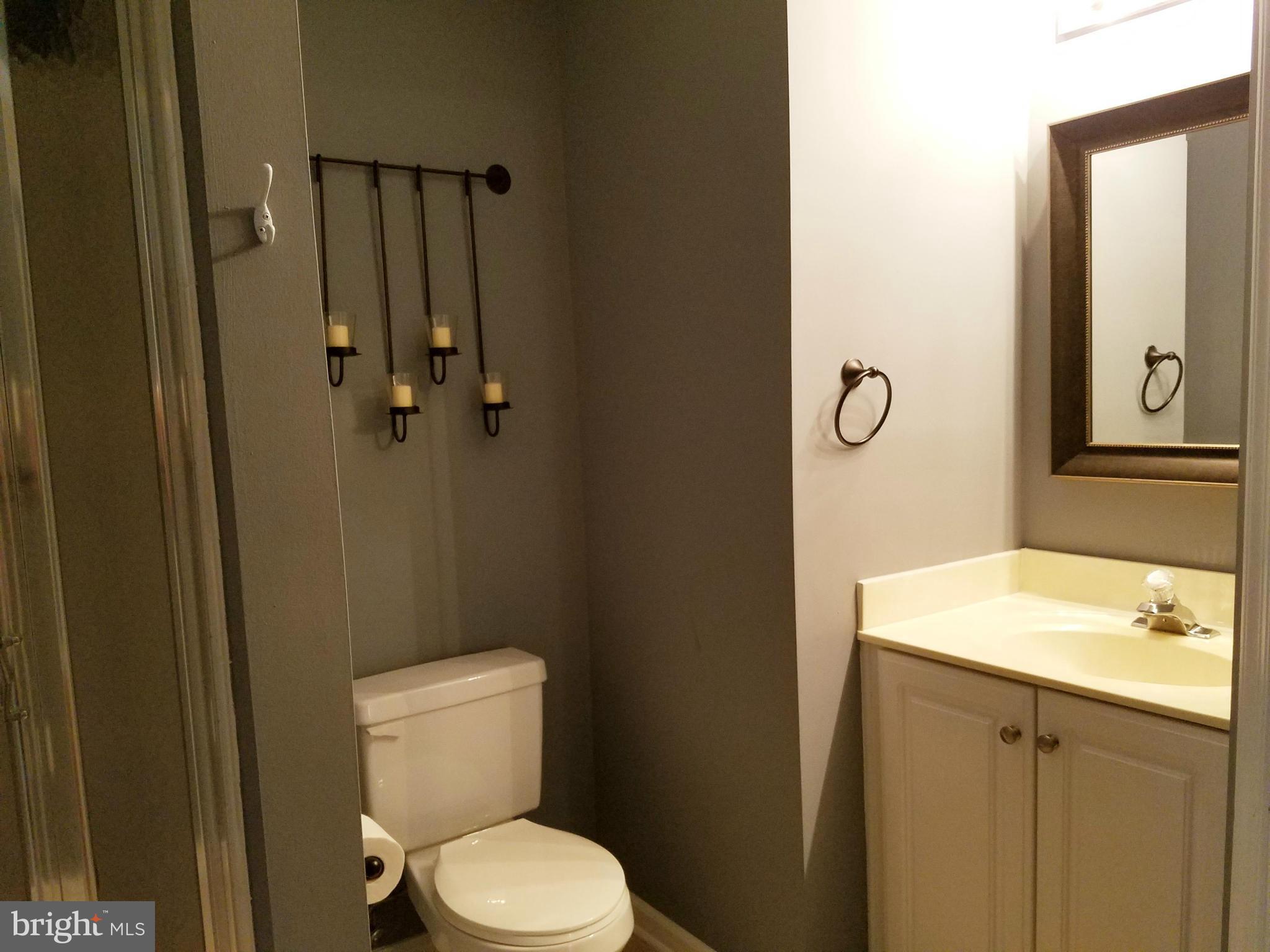 6391 Rutherford Court, Unit B Frederick, MD 21703 - Photo 6 of 25 Bath