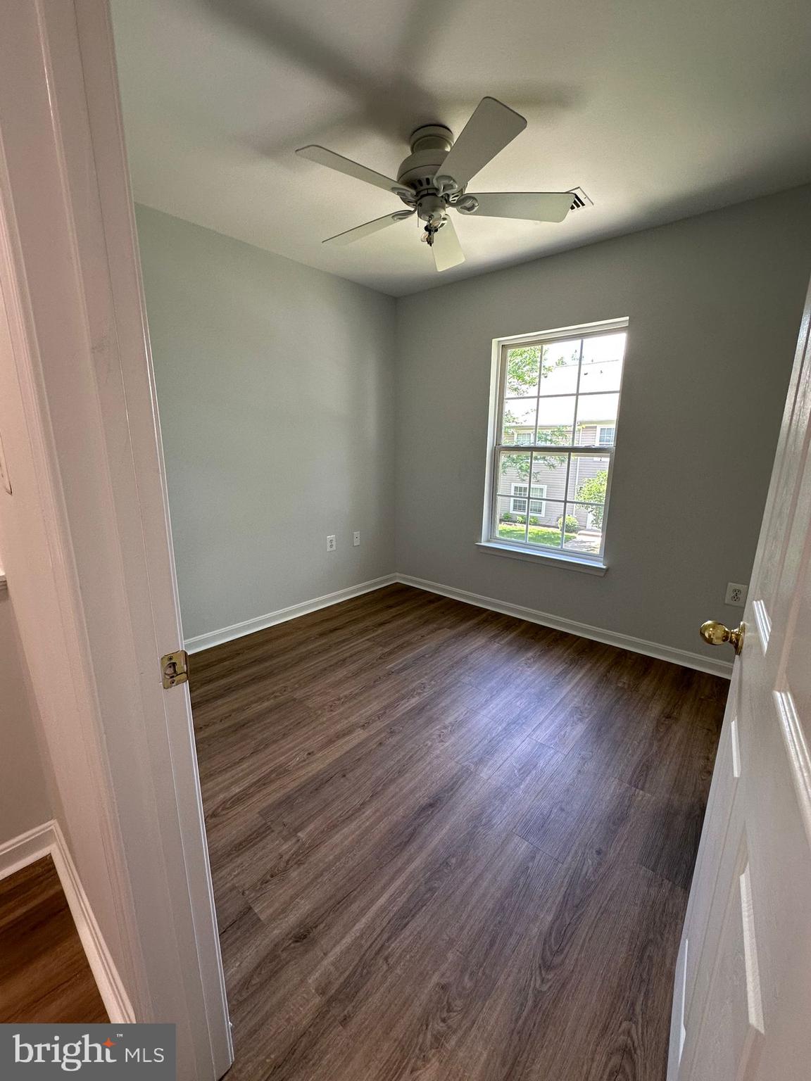 43577 Patching Pond Square Ashburn, VA 20147 - Photo 23 of 33