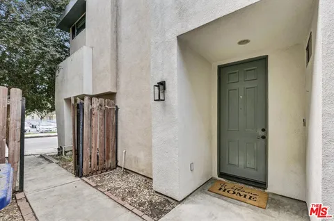 $685,000 | 2279 Santa Ana Boulevard South, Los Angeles, CA 90059