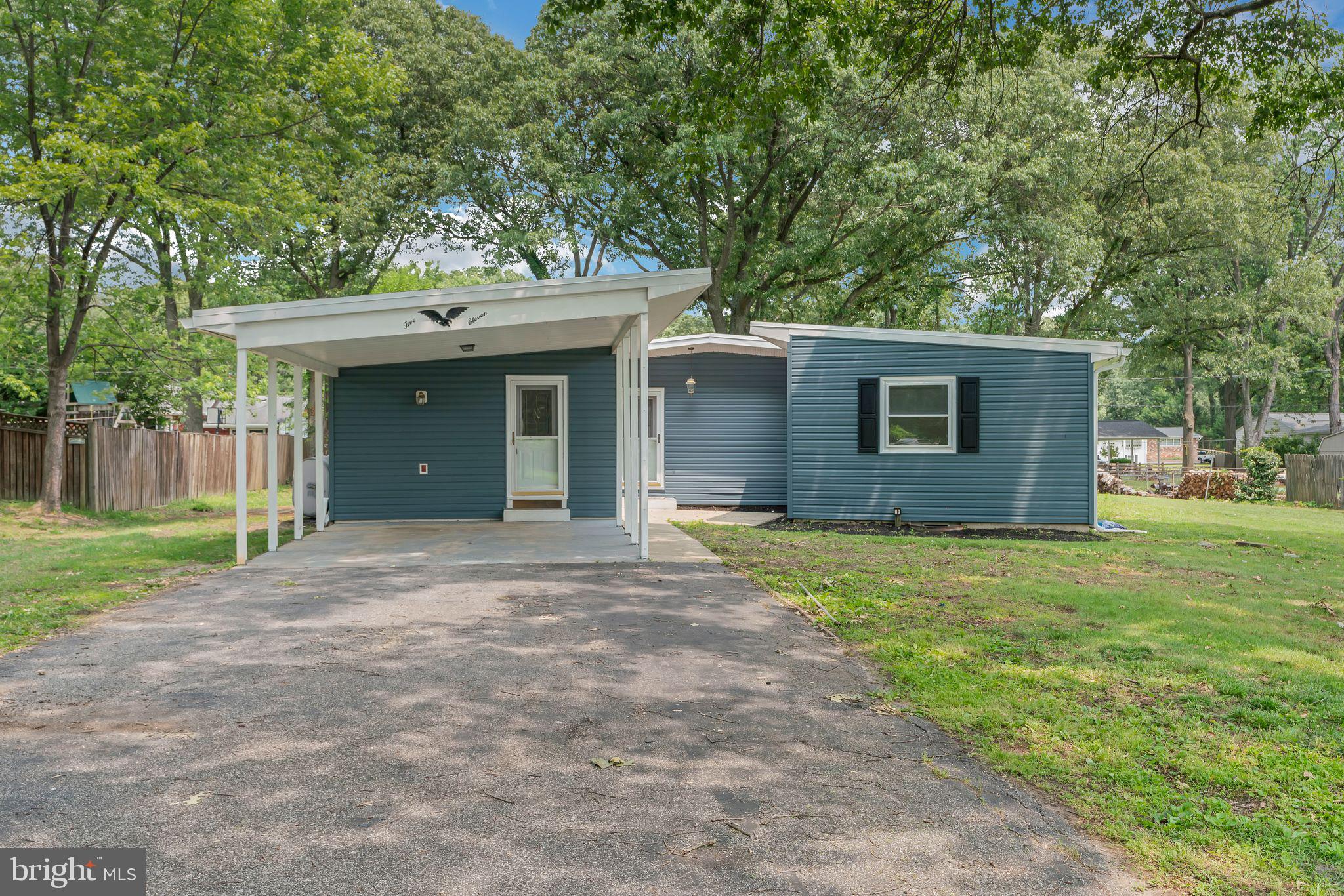 511 Sylvan Way Pasadena, MD 21122 - Photo 1 of 44
