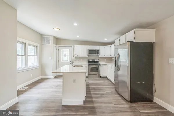 $584,900 | 511 Sylvan Way, Pasadena, MD 21122