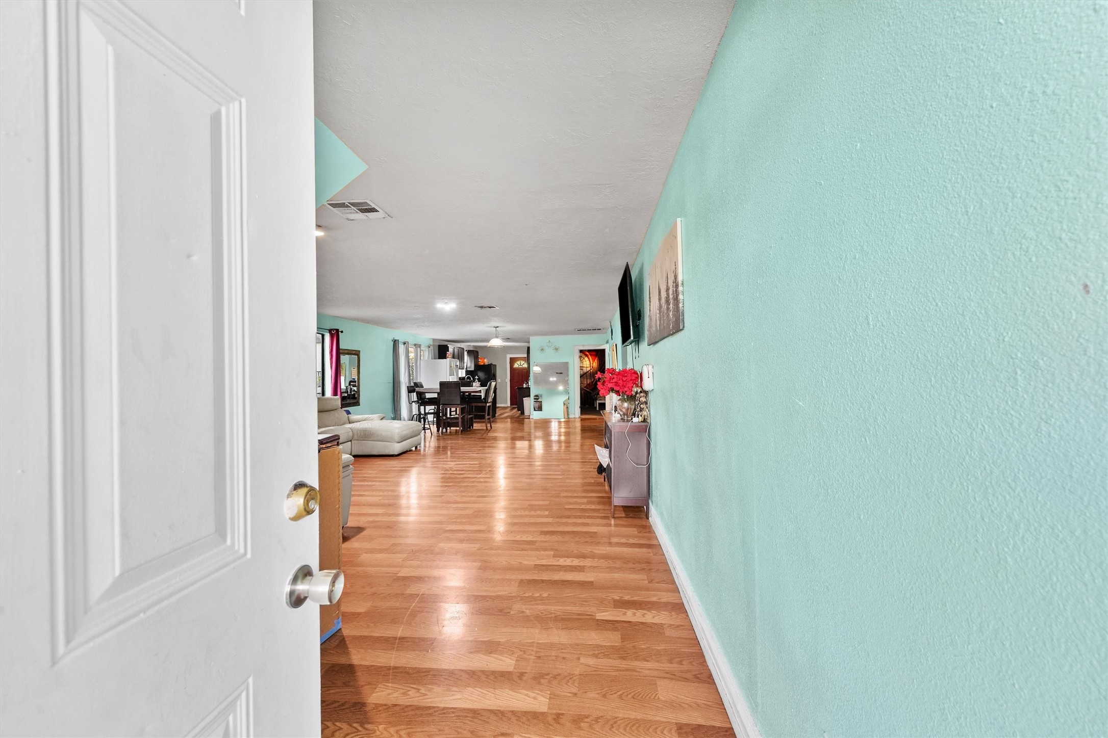 4322 Bennington Street Houston, TX 77016 - Photo 2 of 26 a view of a living room with a hallway