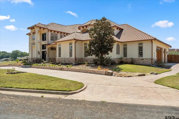 $949,000 | 224 Kathryn Court, Mount Pleasant, TX 75455