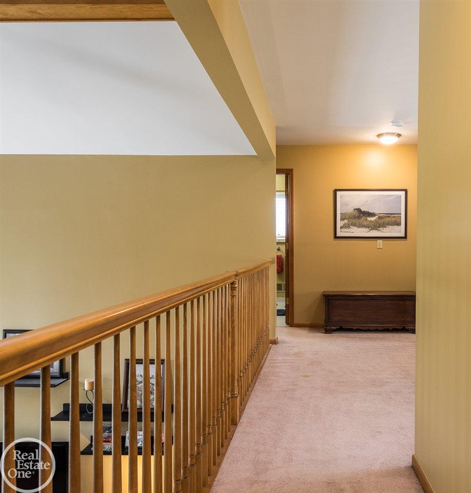 1055 Skyview Court Rochester, MI 48307 - Photo 12 of 29