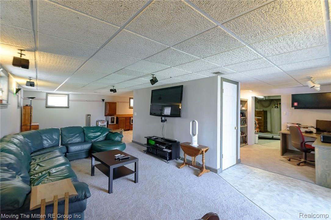 47044 Denton Road Belleville, MI 48111 - Photo 29 of 44 mtm_47044_denton-30.jpg
