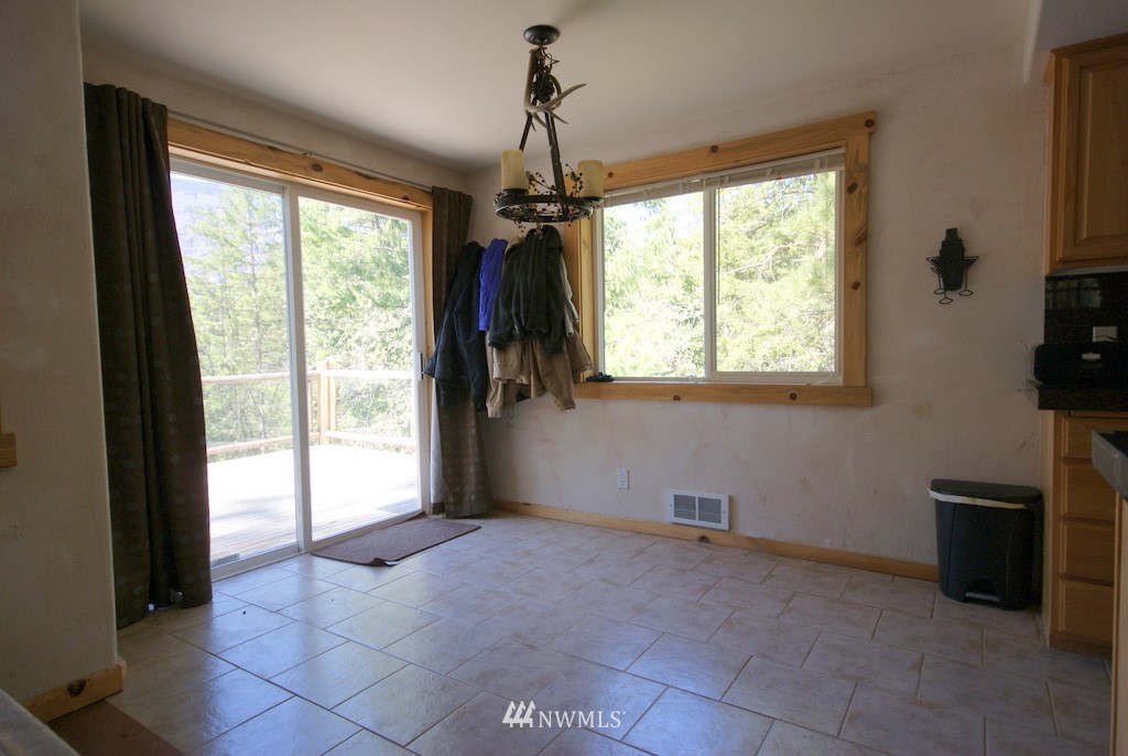 41 Bitterbrush Road Winthrop, WA 98862 - Photo 13 of 25
