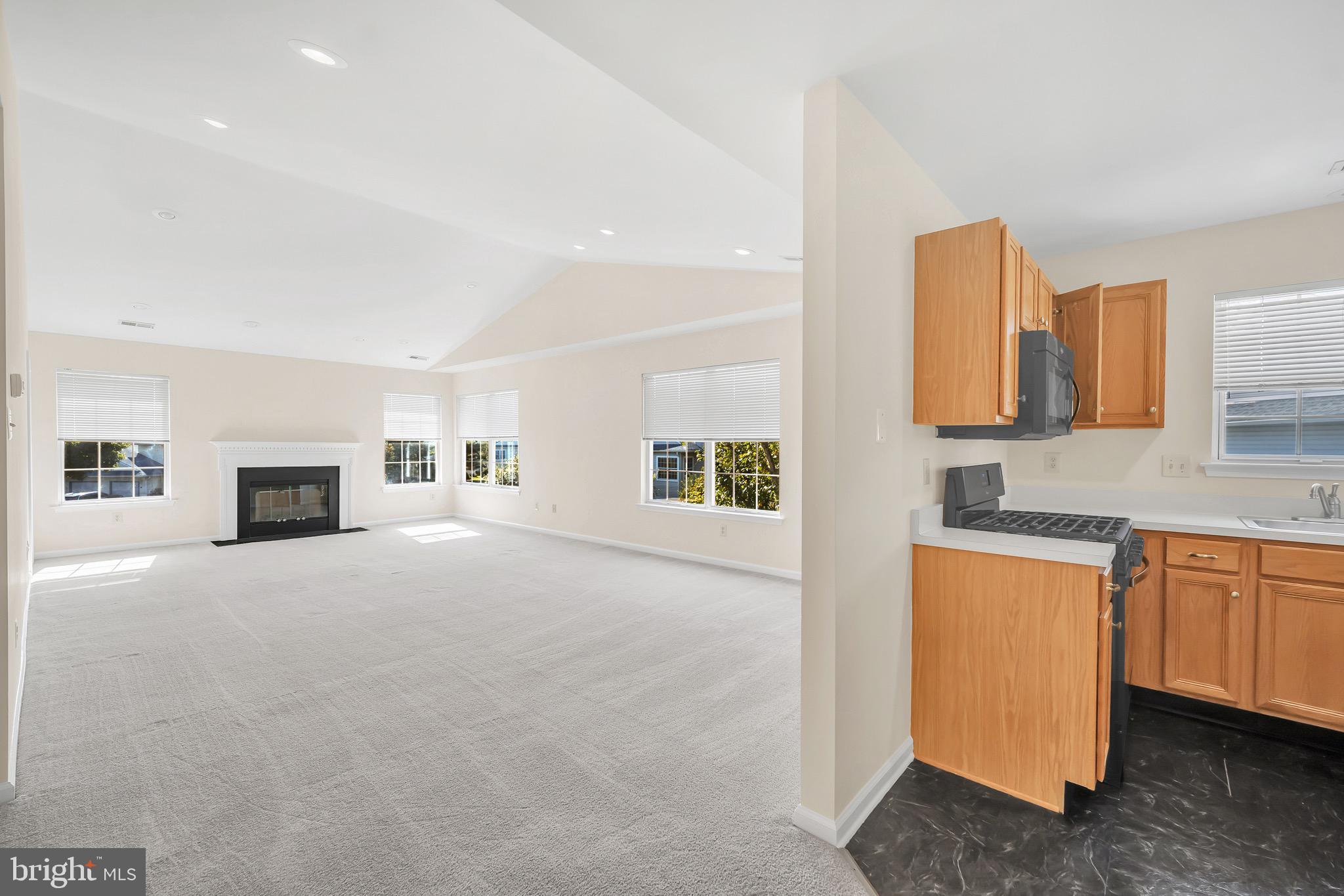 2908 Sterling Road, Unit 175 Yardley, PA 19067 - Photo 8 of 29 Gallery Image 8