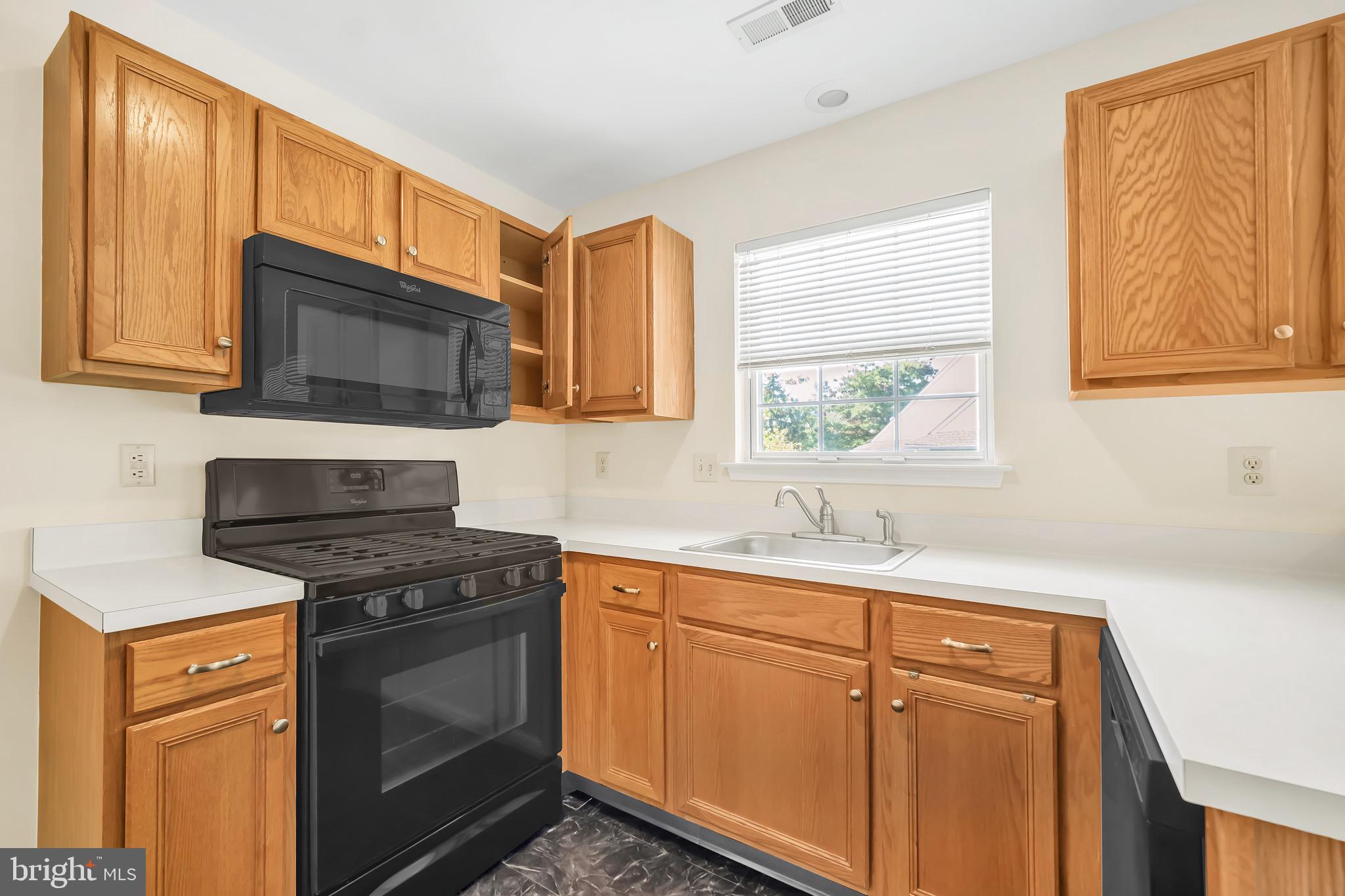 2908 Sterling Road, Unit 175 Yardley, PA 19067 - Photo 9 of 29 Gallery Image 9