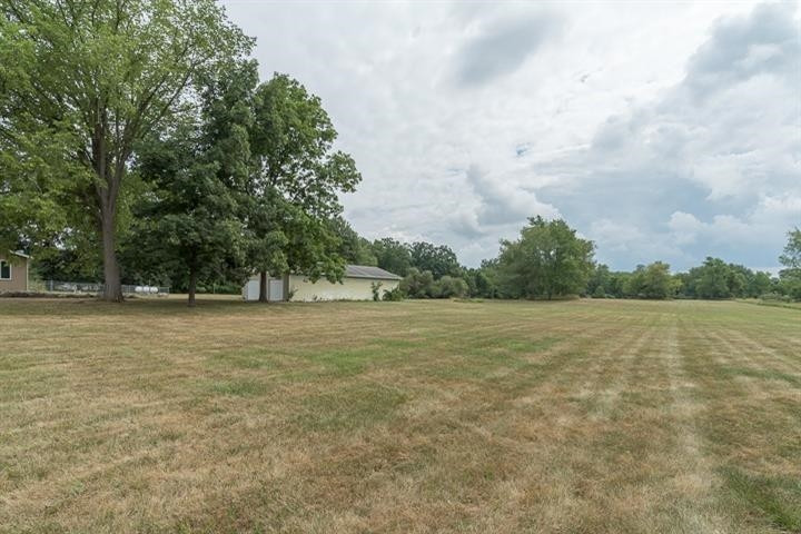 989 South Dancer Road Chelsea, MI 48118 - Photo 4 of 10 Photo 4