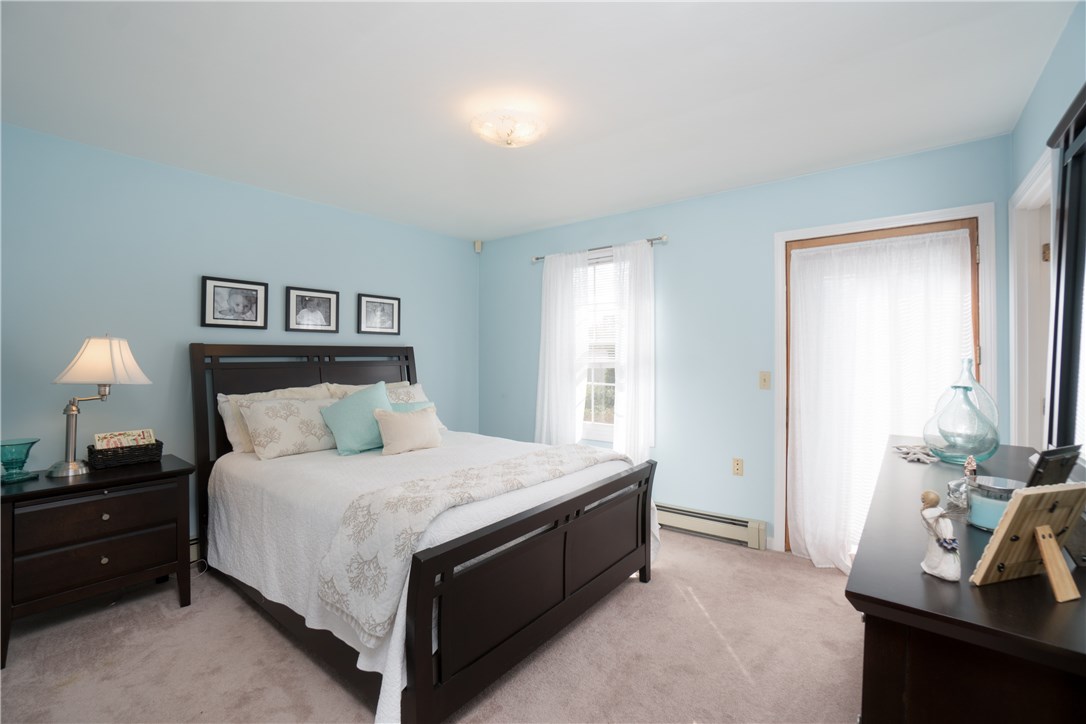 66 Pomfret Road Narragansett, RI 02882 - Photo 11 of 32
