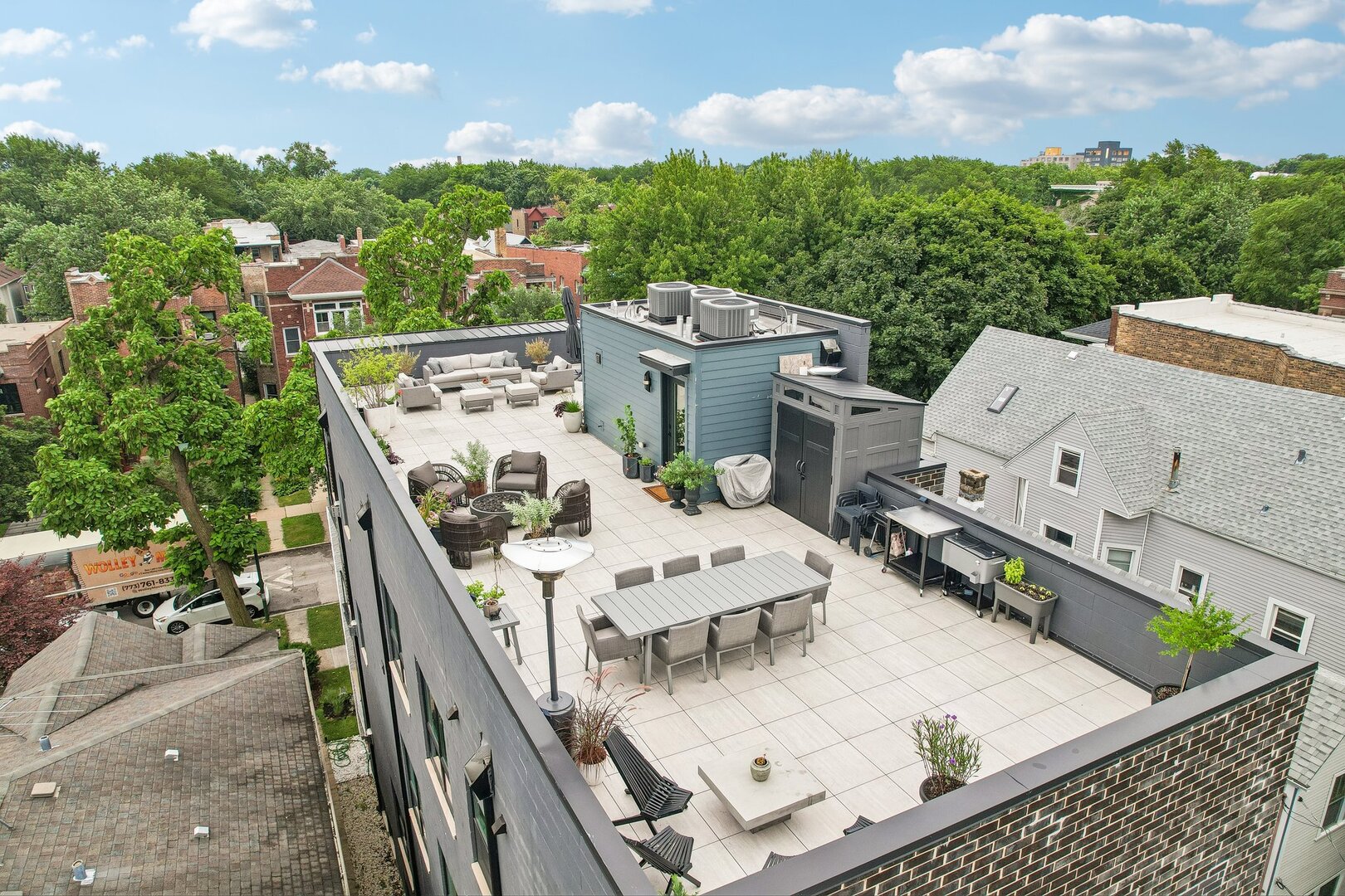 1334 West Rosedale Avenue, Unit 3 Chicago, IL 60660 - Photo 2 of 34 Gallery Image 2