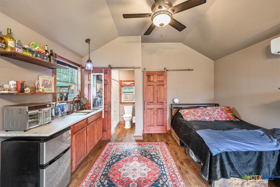 615 Benchmark Trail Belton, TX 76513 - Photo 32 of 36 a very nice looking room with a large window