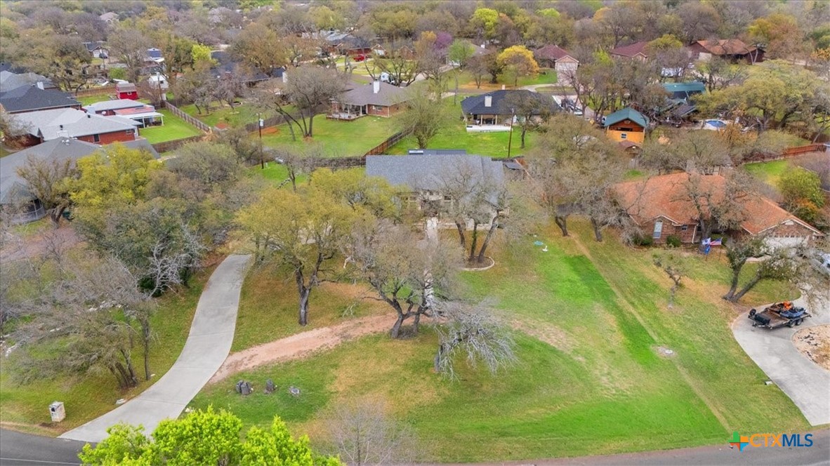 615 Benchmark Trail Belton, TX 76513 - Photo 6 of 36 a view of swimming pool