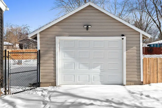 $199,000 | 1140 South Evergreen Street, Shawano, WI 54166