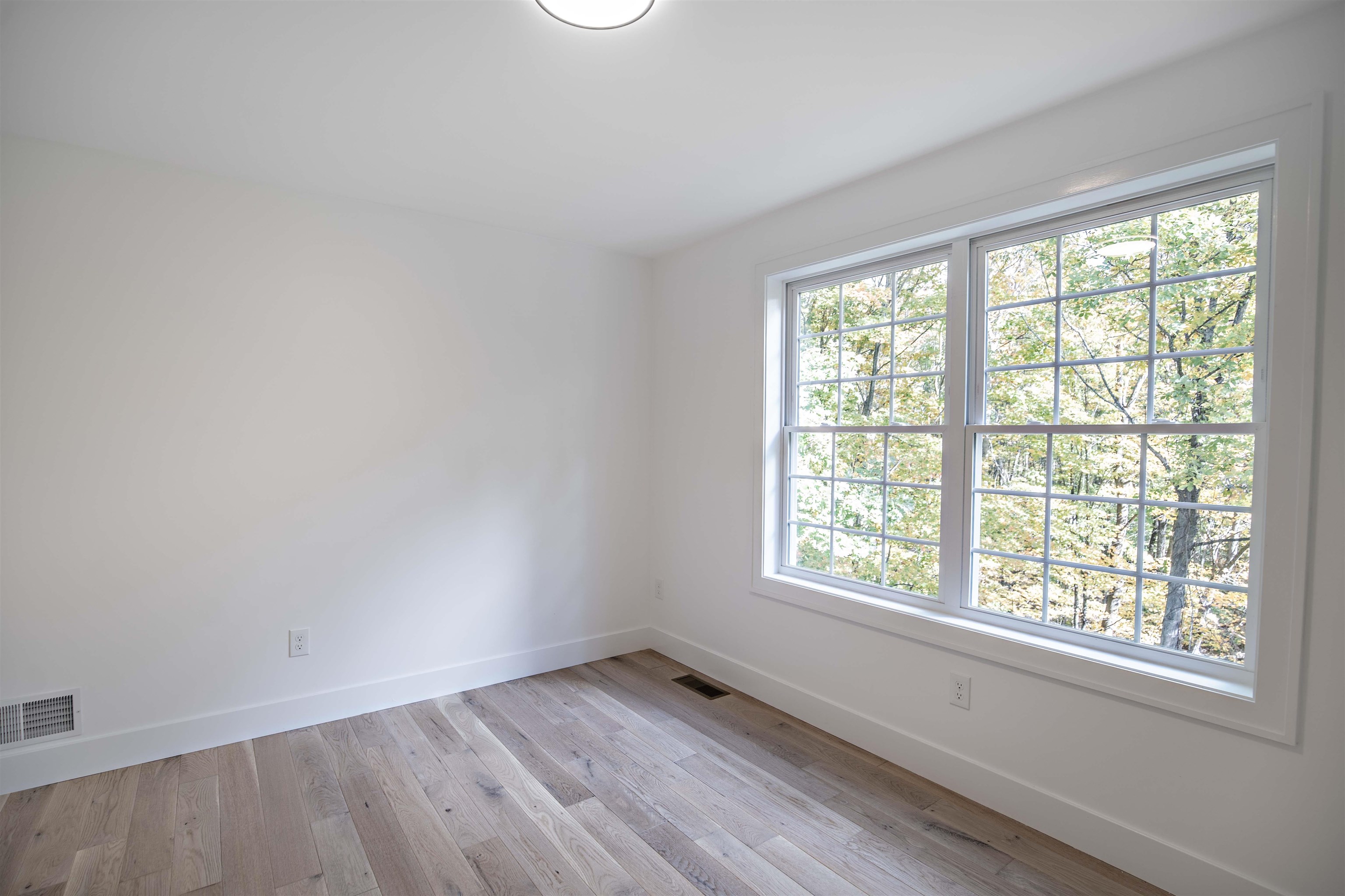 70 Sandown Road Fremont, NH 03044 - Photo 28 of 33