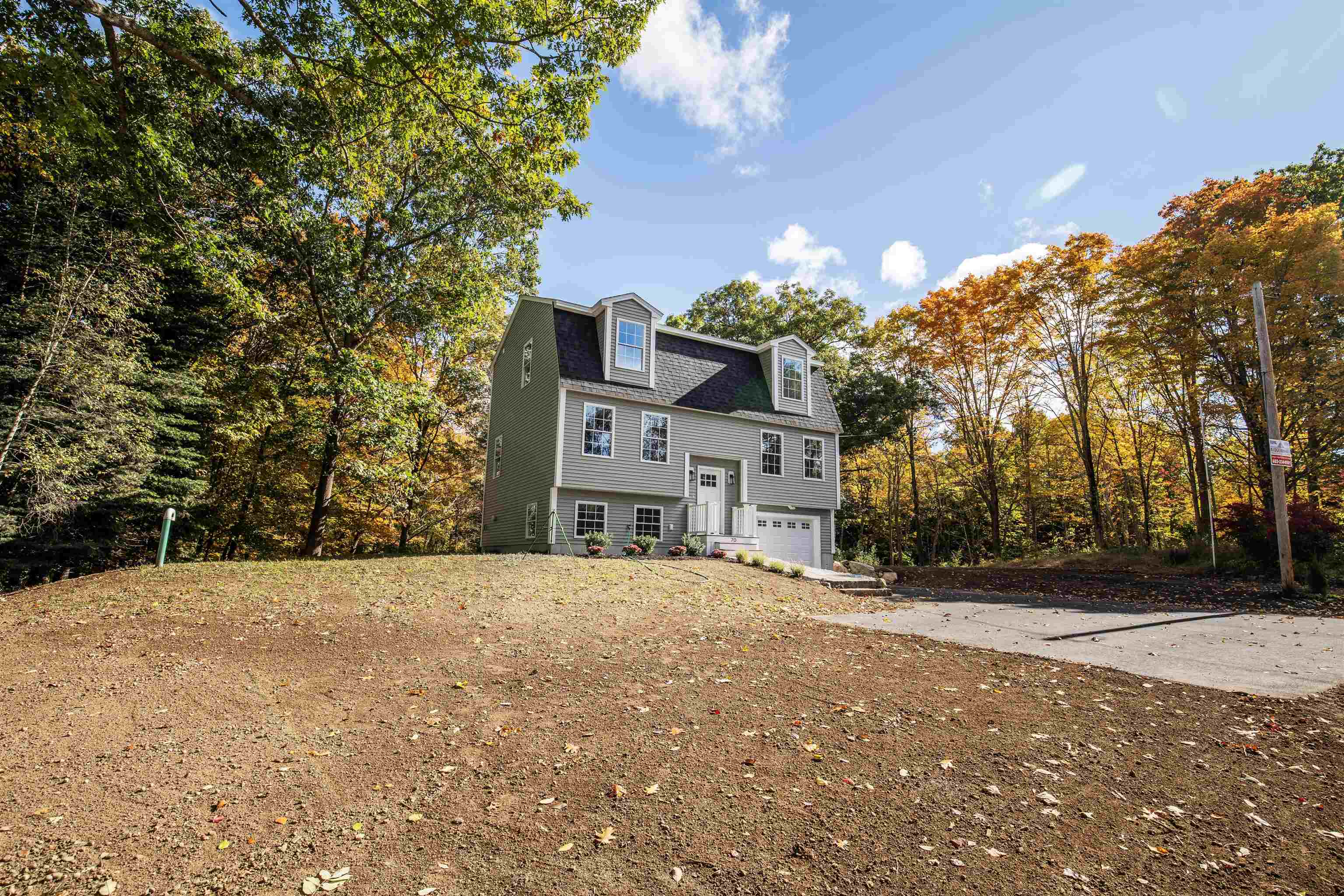 70 Sandown Road Fremont, NH 03044 - Photo 3 of 33