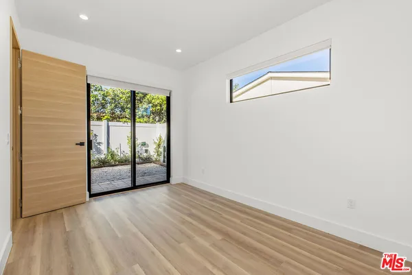 $4,995 | 19535 Strathern Street, Reseda, CA 91335