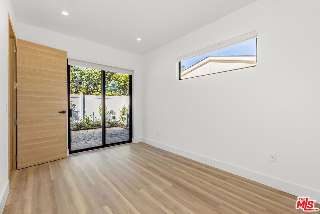 19535 Strathern Street Reseda, CA 91335 - Photo 5 of 15