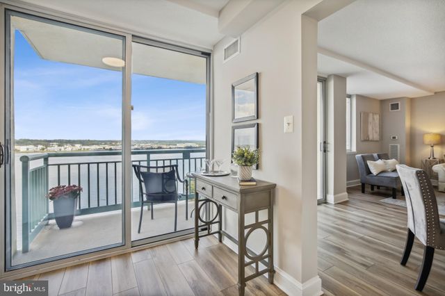 $795,000 | 501 Slaters Lane, Unit 1219, Alexandria, VA 22314