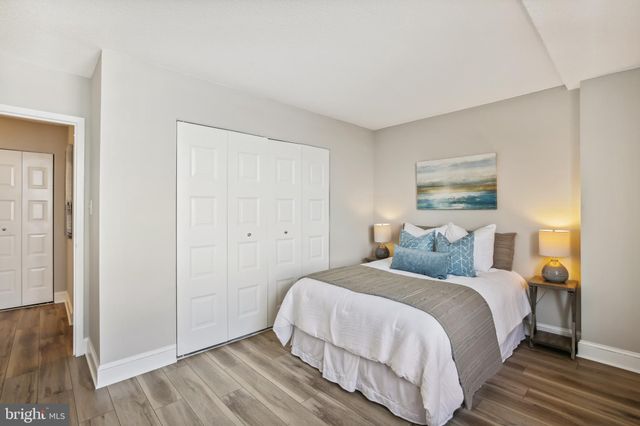 $795,000 | 501 Slaters Lane, Unit 1219, Alexandria, VA 22314