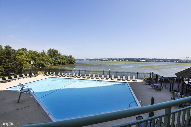 $795,000 | 501 Slaters Lane, Unit 1219, Alexandria, VA 22314