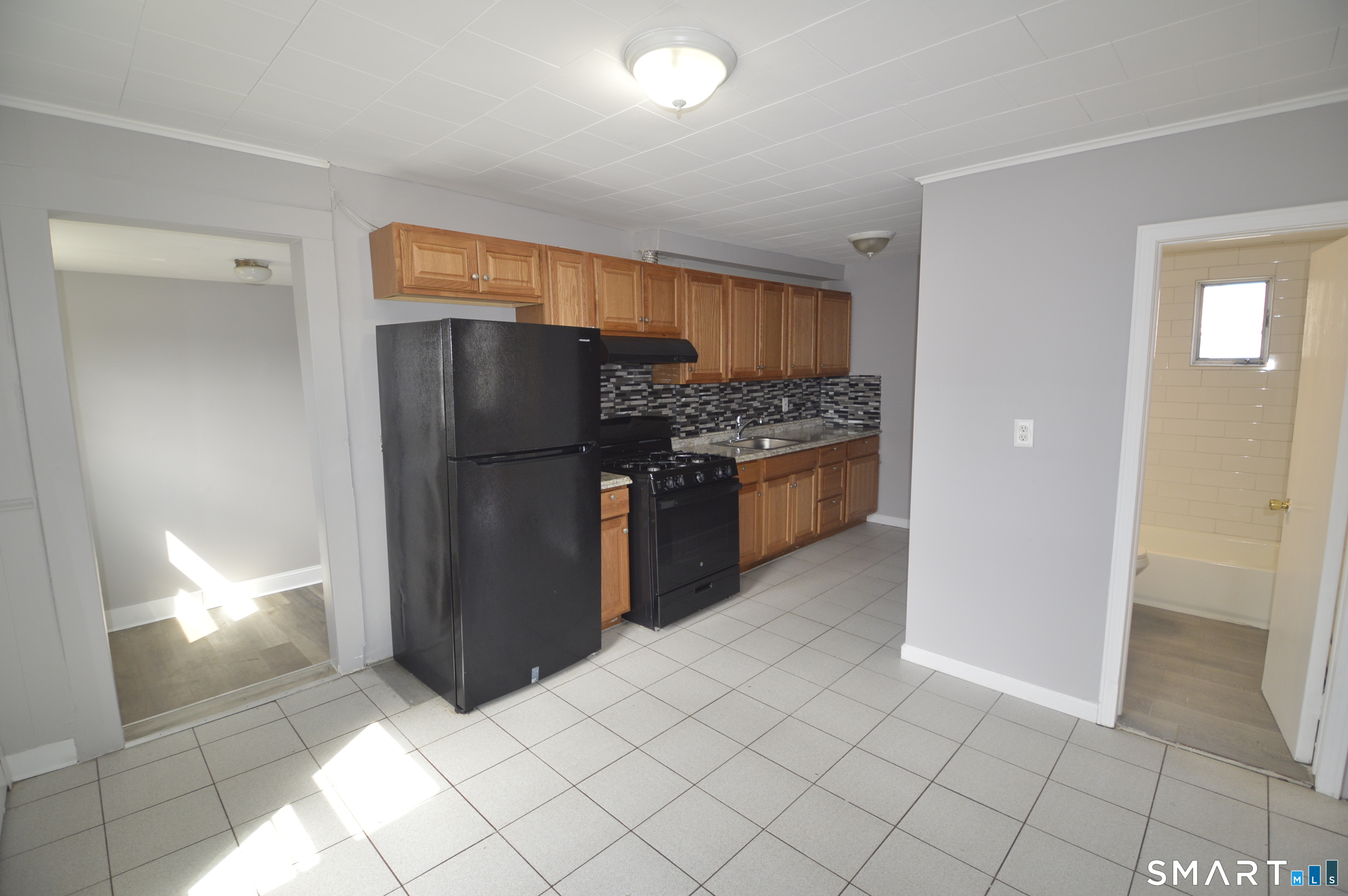 203 Main Street West Haven, CT 06516 - Photo 5 of 23